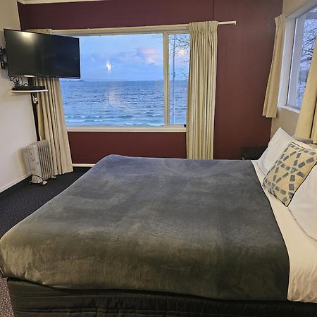 Tui Oaks Motel Taupo Bagian luar foto