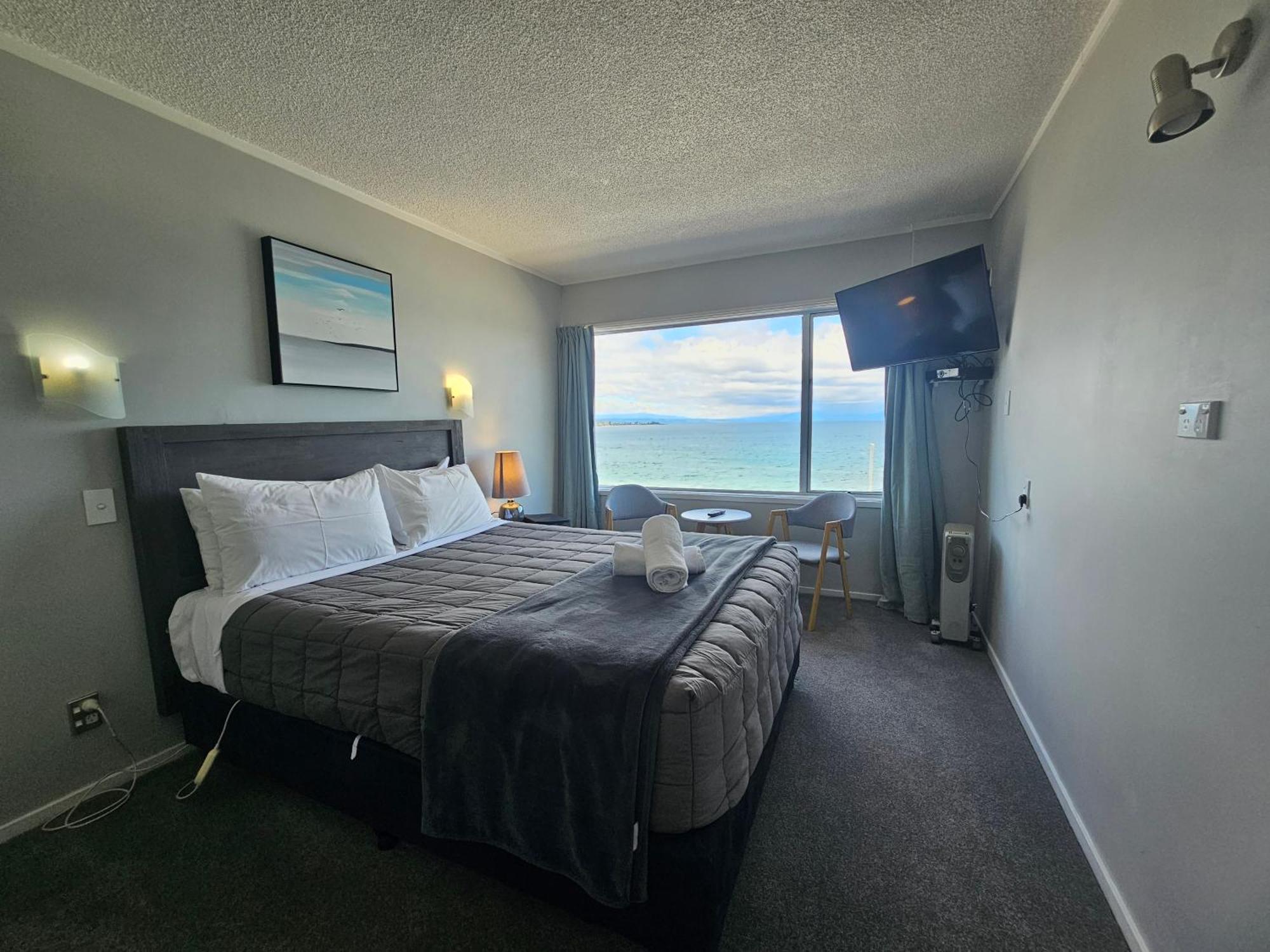 Tui Oaks Motel Taupo Bagian luar foto