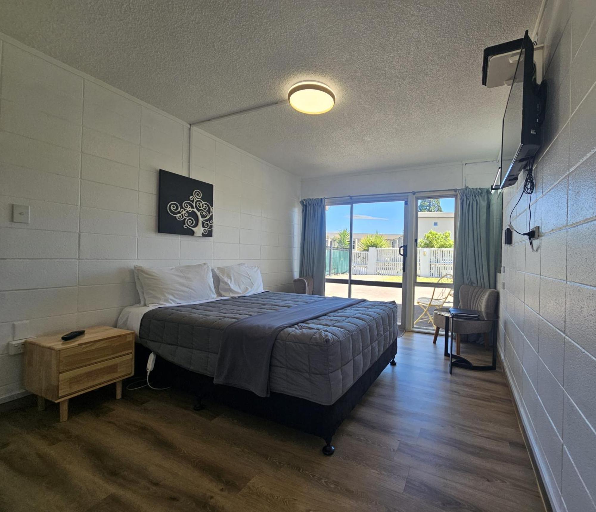 Tui Oaks Motel Taupo Bagian luar foto