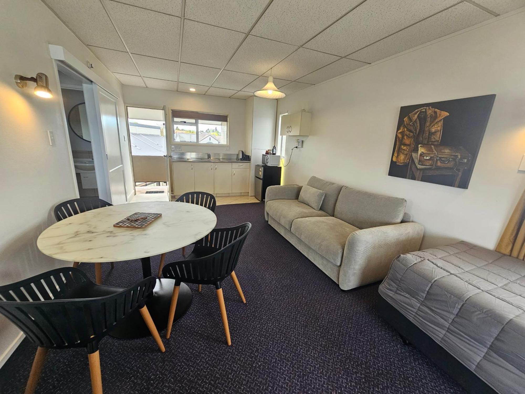 Tui Oaks Motel Taupo Bagian luar foto