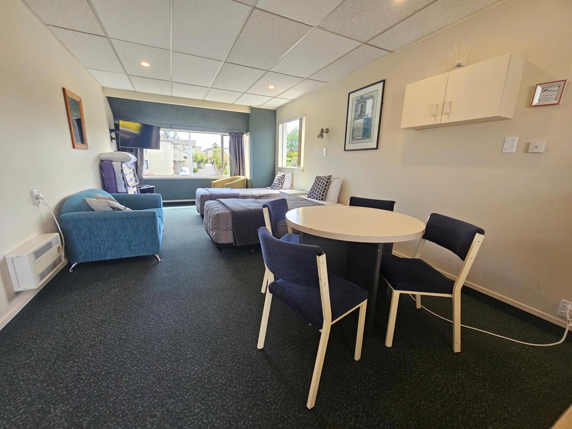 Tui Oaks Motel Taupo Bagian luar foto