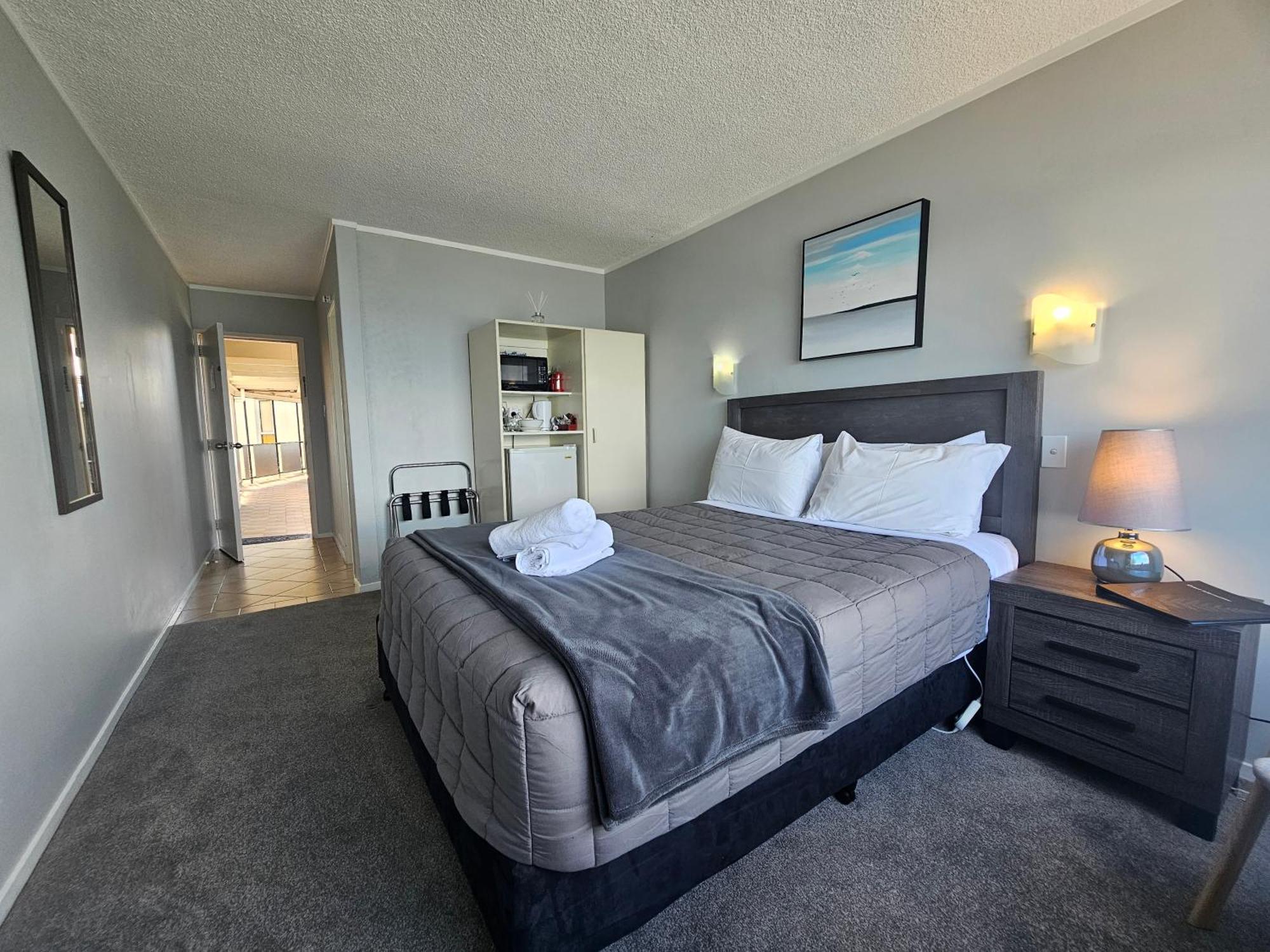 Tui Oaks Motel Taupo Bagian luar foto